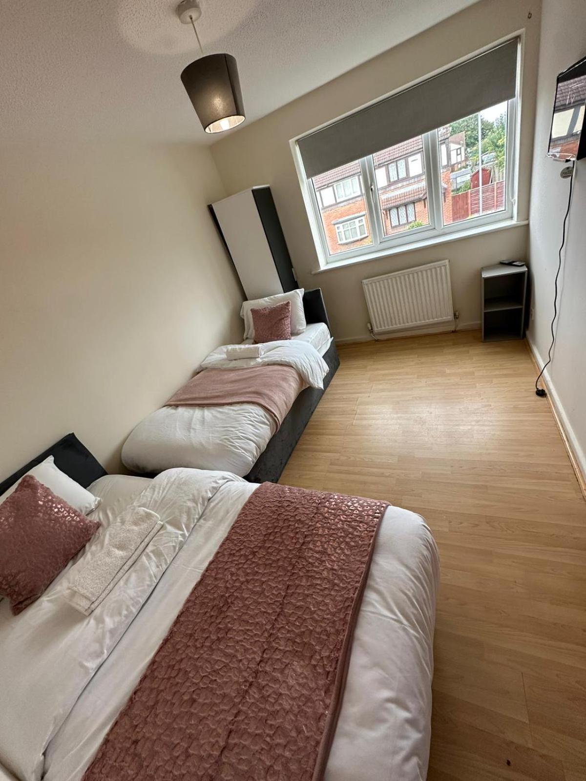 3 Bedroom Close To Stadium And Coop Live Apartamento *